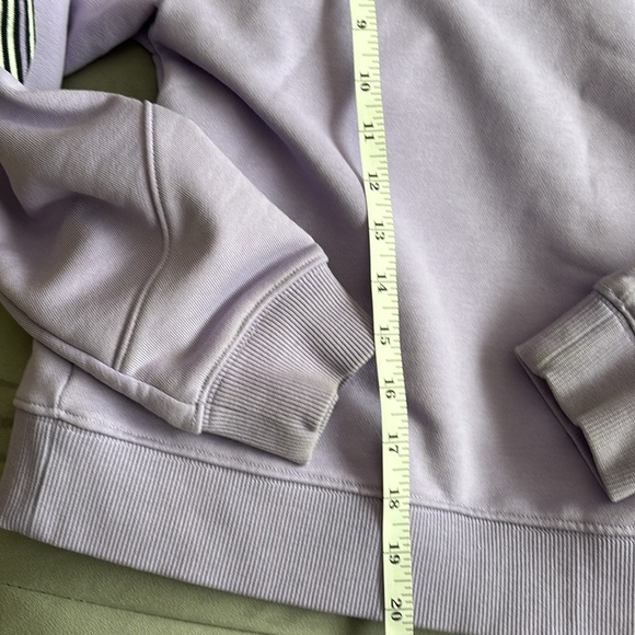 Peloton Lavender Crewneck Sweater size small - Picture 4 of 7